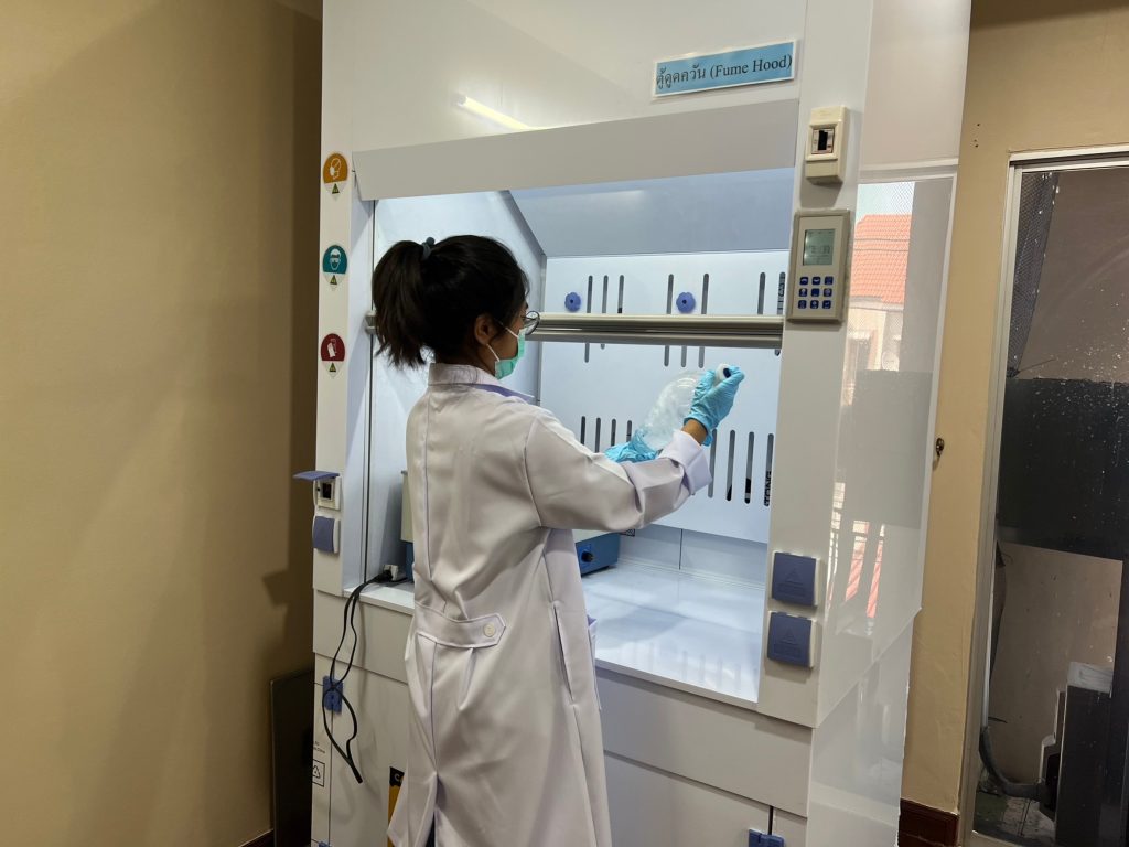 LINE_ALBUM_รูปทำแลป_๒๓๑๑๐๓_47